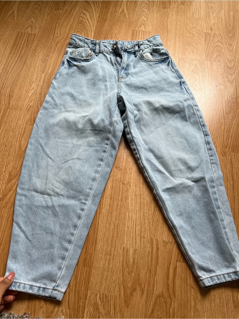Light Wash High-Rise Jeans - Pale Blue
